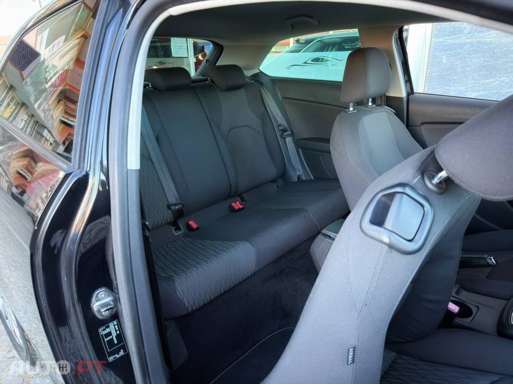 Seat Leon SC 1.6 TDI DPF S&S Reference