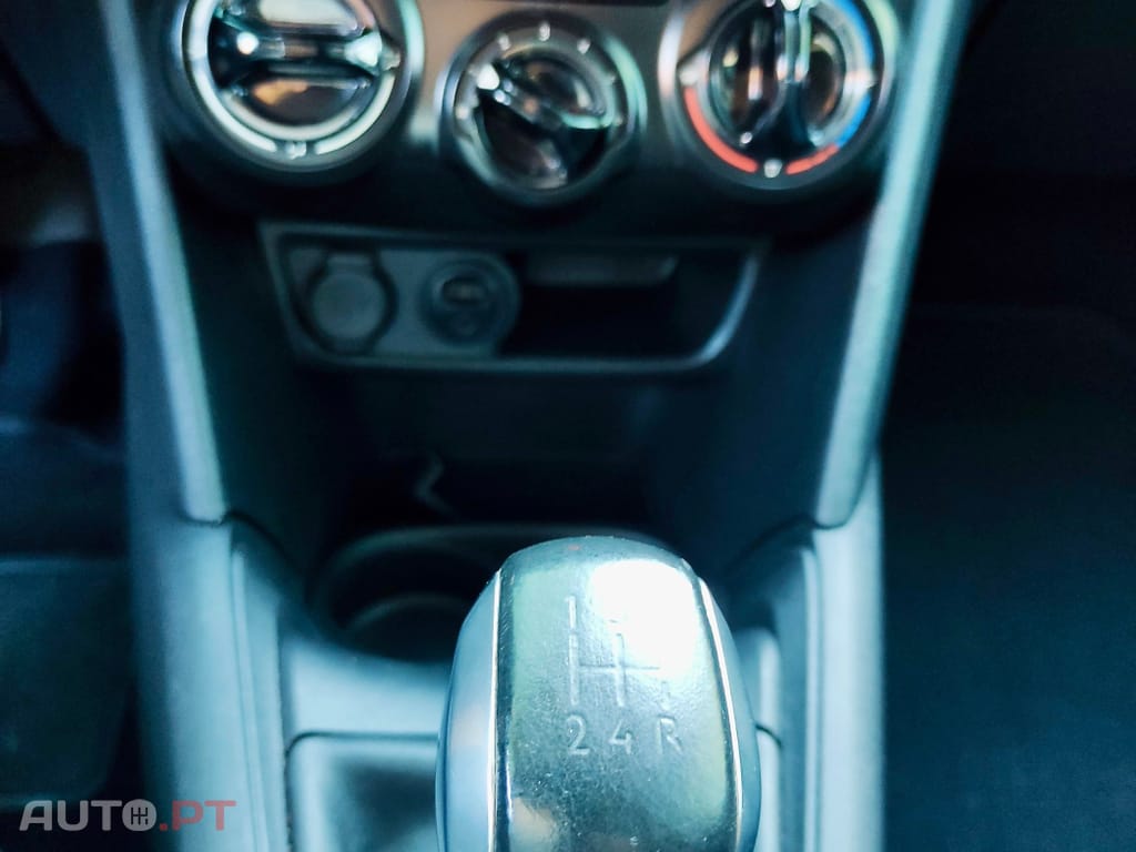 Peugeot 208 1.2 VTi SE Style