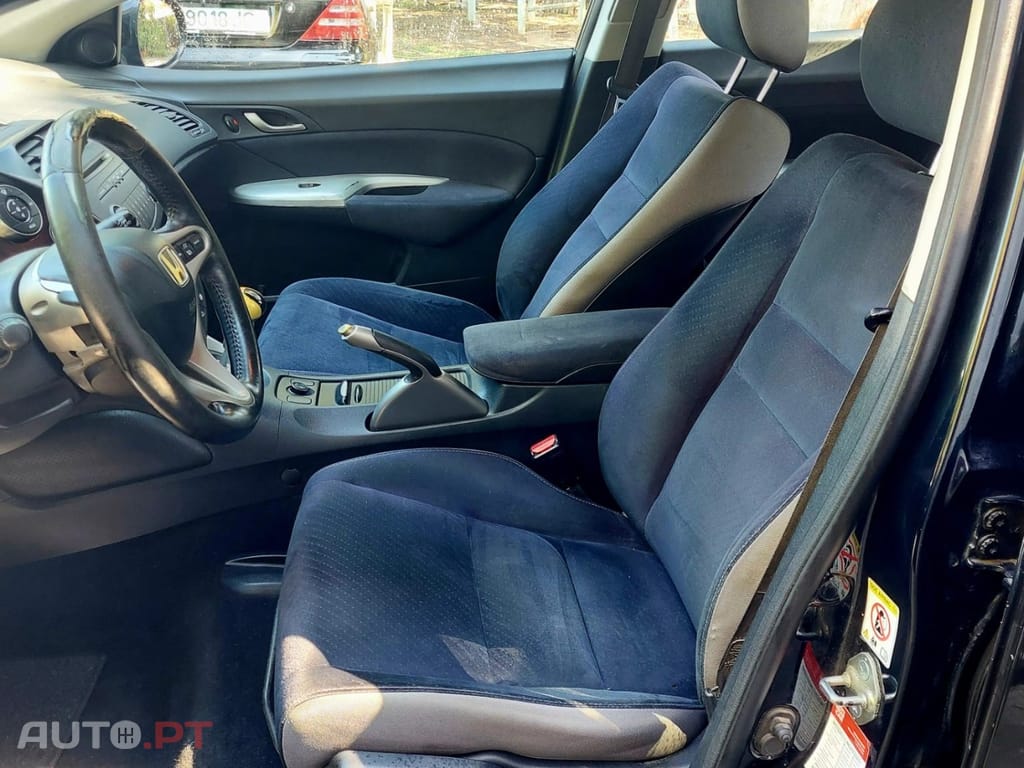 Honda Civic 1.8 Sport