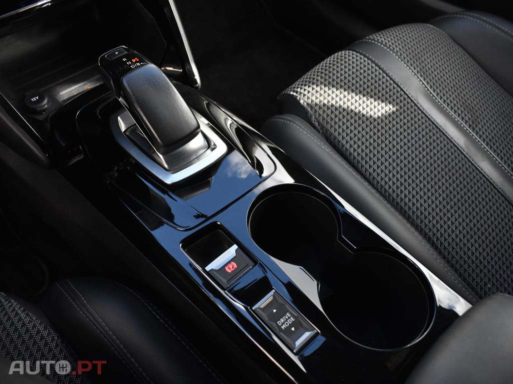 Peugeot E-208 50 kWh GT