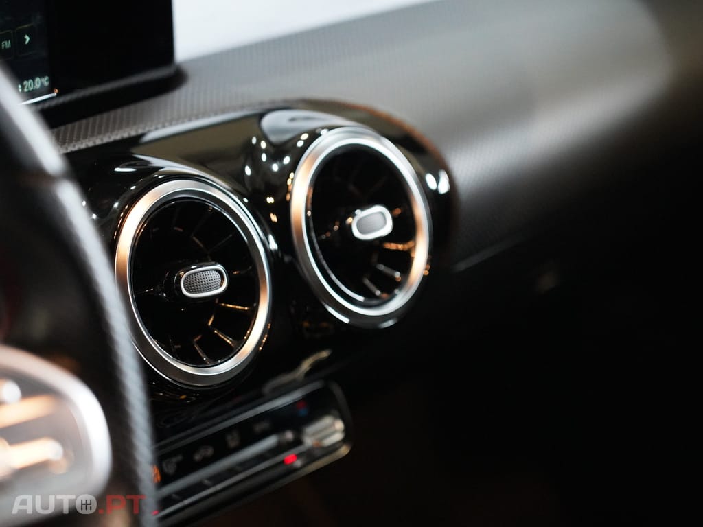 Mercedes-Benz A 180 d AMG Line