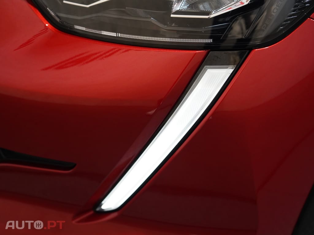 Peugeot E-208 50 kWh Allure