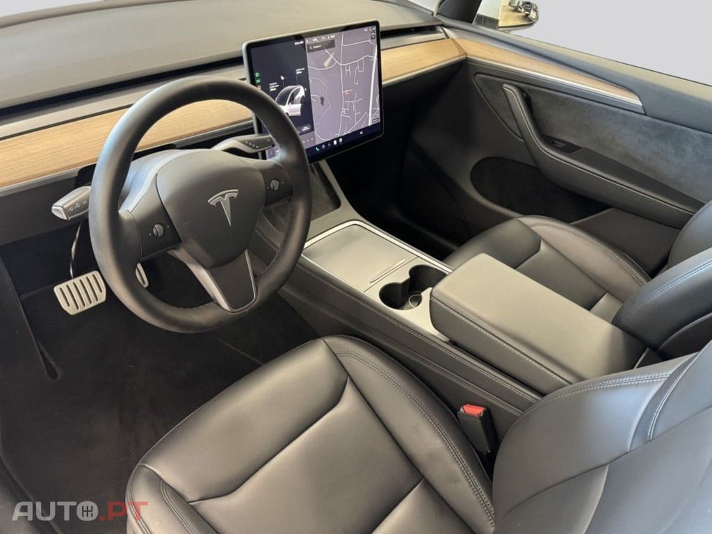 Tesla Model Y I.V.A DEDUTIVEL Performance Dual Motor AWD 