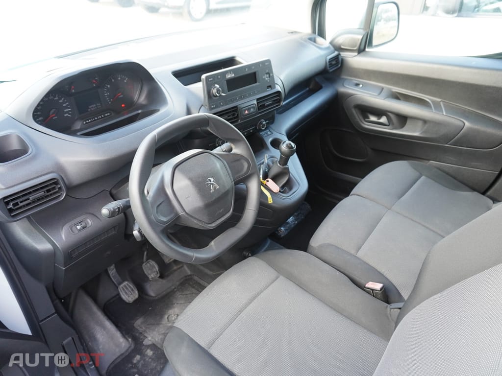 Peugeot Partner 1.6 BlueHDi L1 Premium — fotografia 5