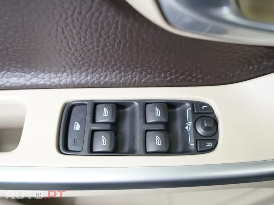 Volvo XC60 2.0 D3 Summum Geartronic