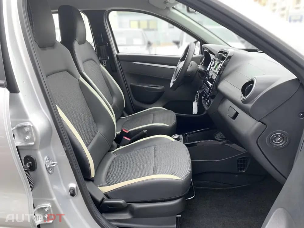 Dacia Spring ESSENTIAL