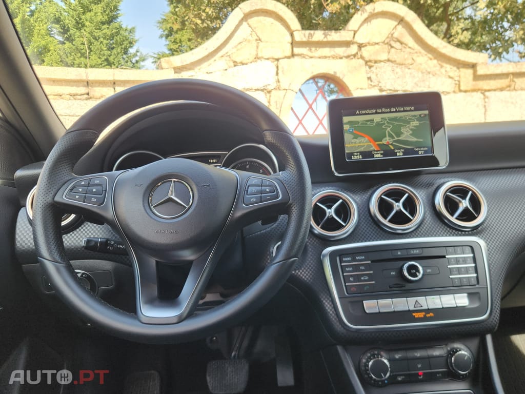 Mercedes-Benz A 180 d 7G-DCT AMG Line
