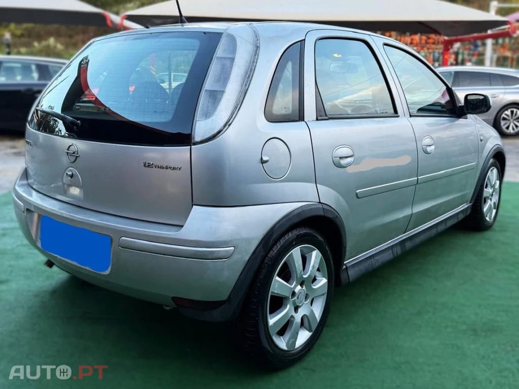 Opel Corsa 1.2 Twinport Enjoy