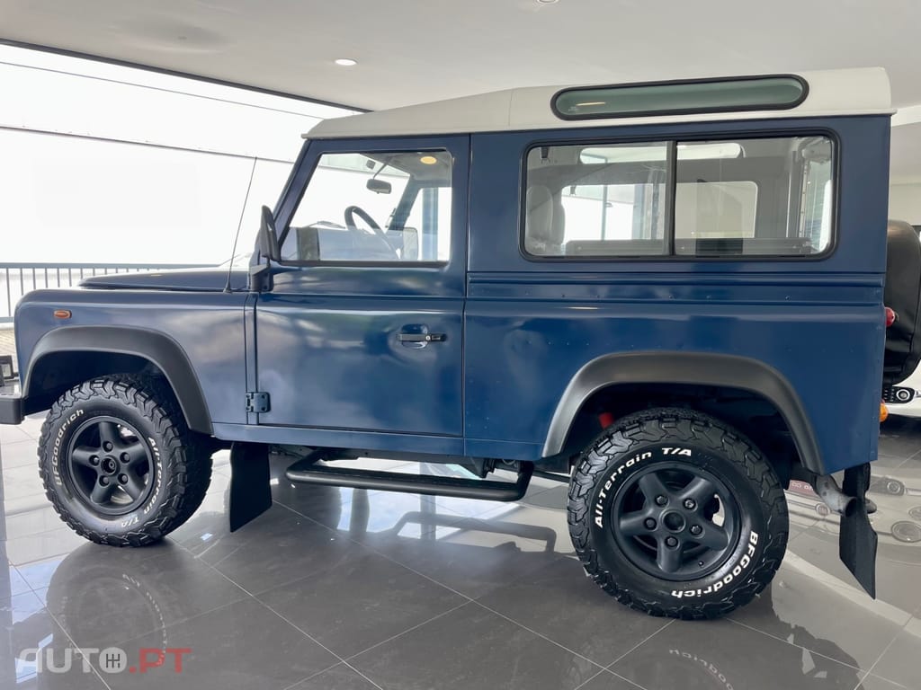 Land Rover Defender 90 2.5 TD5 Metal Top