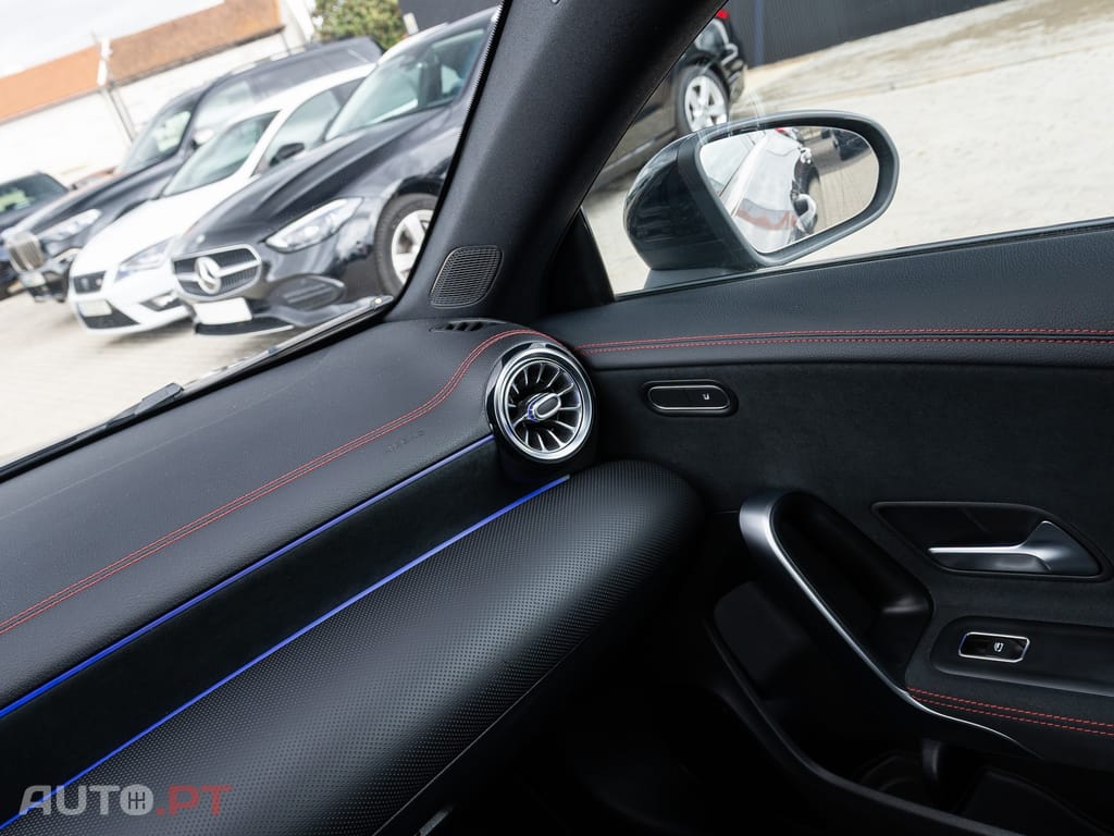Mercedes-Benz CLA 220 d Shooting Brake AMG Line Aut.