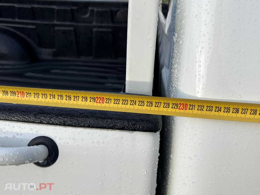 Mitsubishi L200 4X4  CAIXA COM 2250 mm