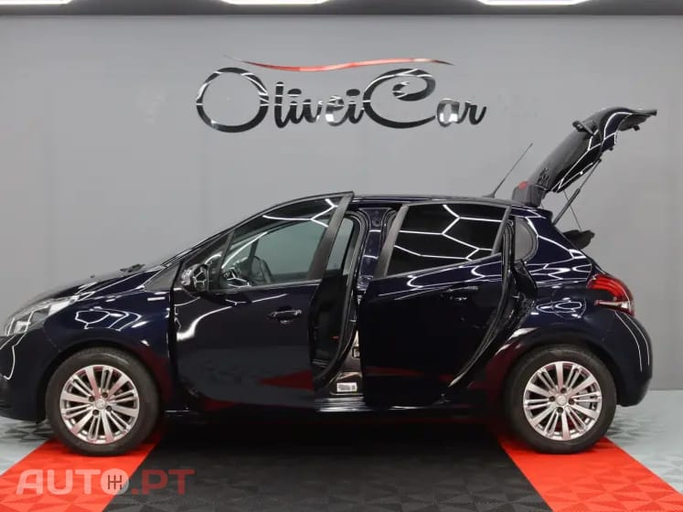 Peugeot 208 1.2 PureTech Style — fotografia 7