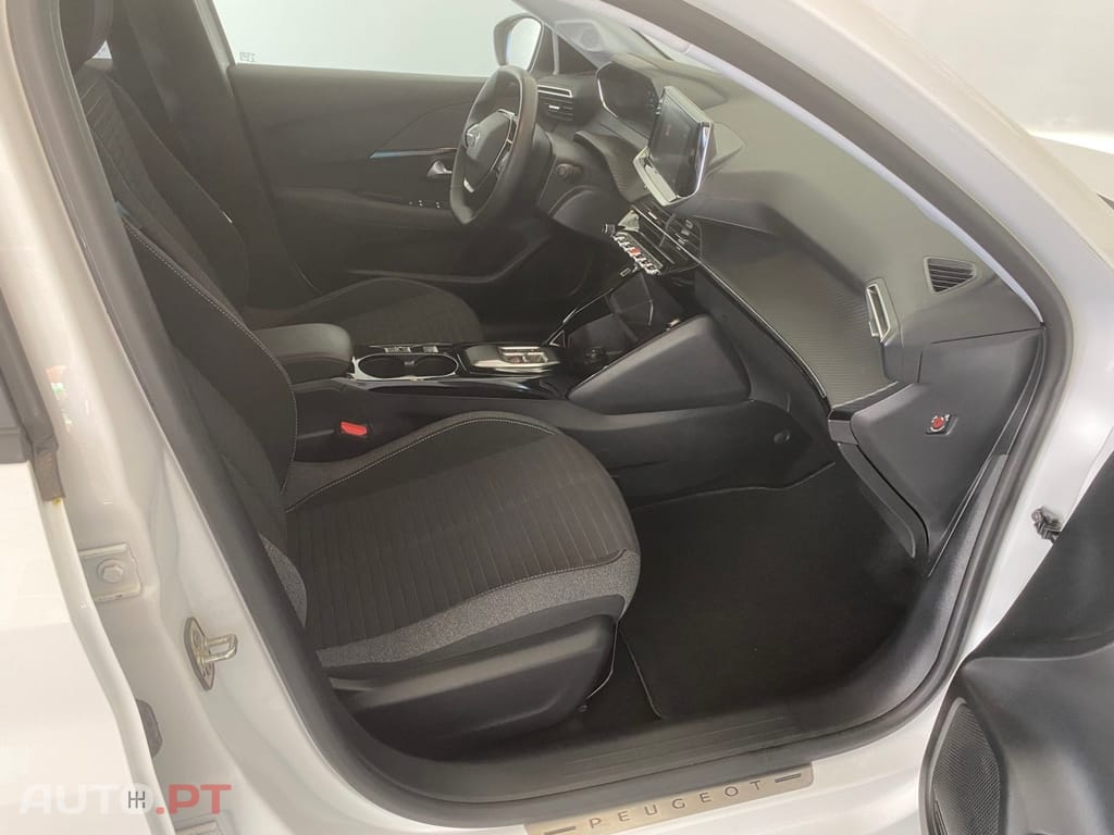 Peugeot E-208 50 kWh Active Pack