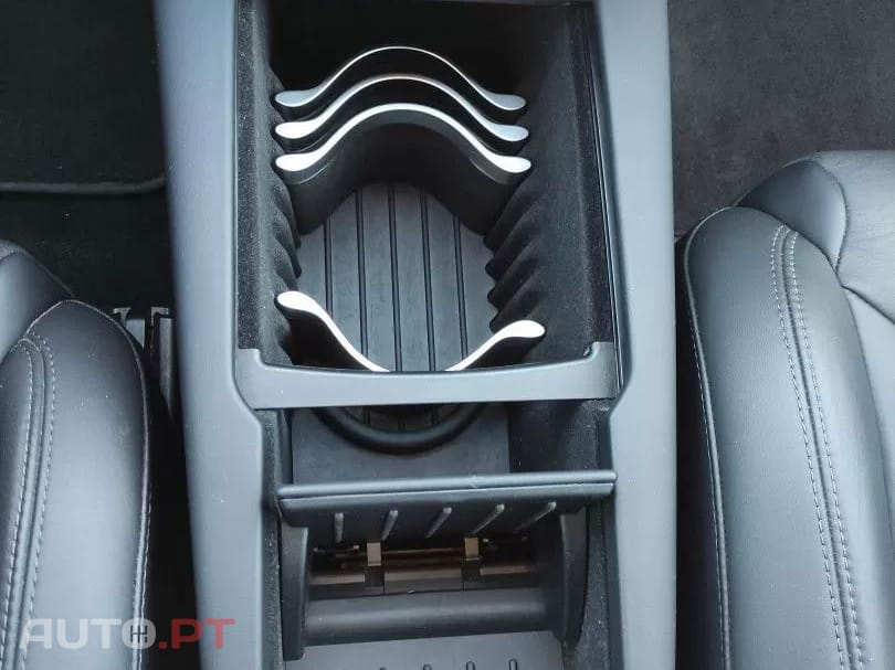 Tesla Model S 75D
