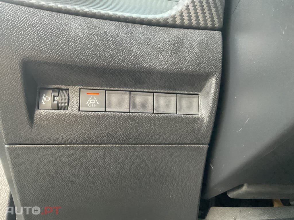 Peugeot 2008 1.5 BlueHDi Active