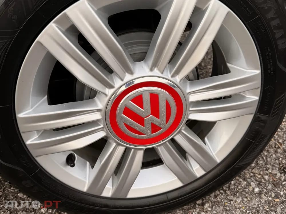 Volkswagen Up! 1.0 Move Up! beats