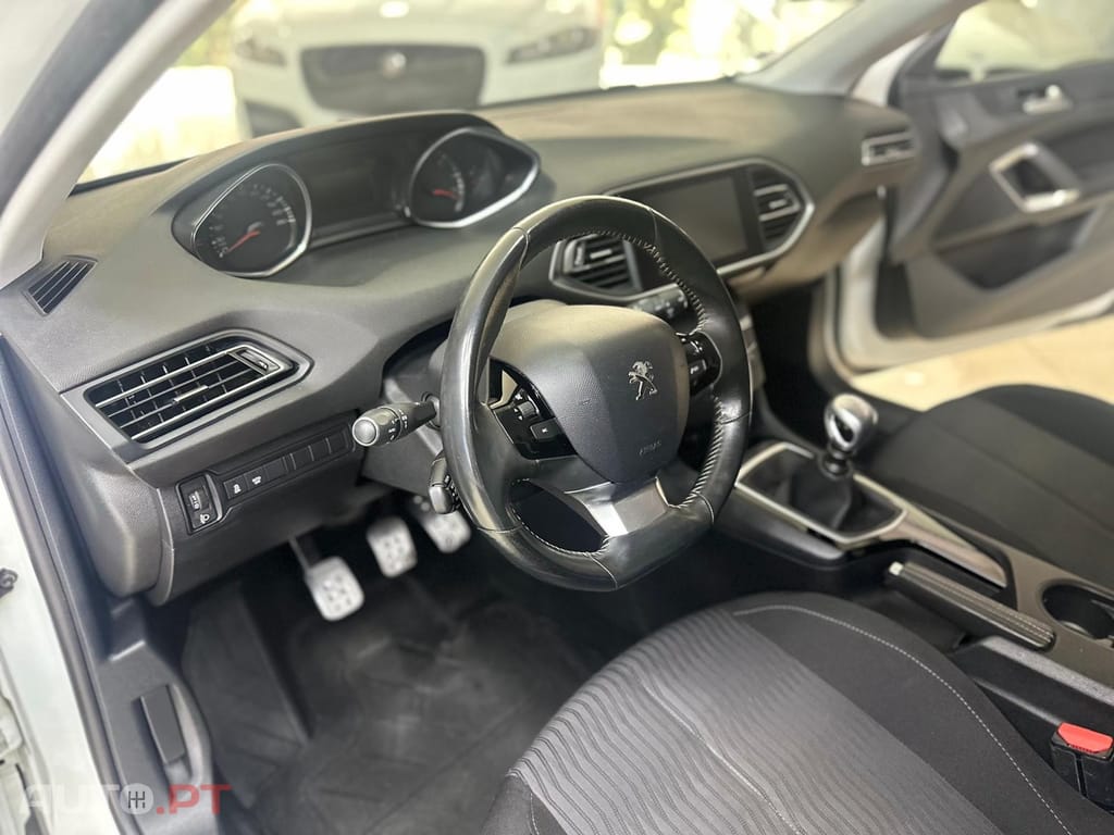 Peugeot 308 1.6 BlueHDi Style