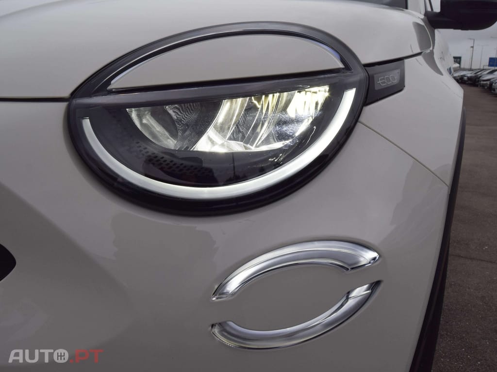 Fiat 600 1.2 Hybrid La Prima