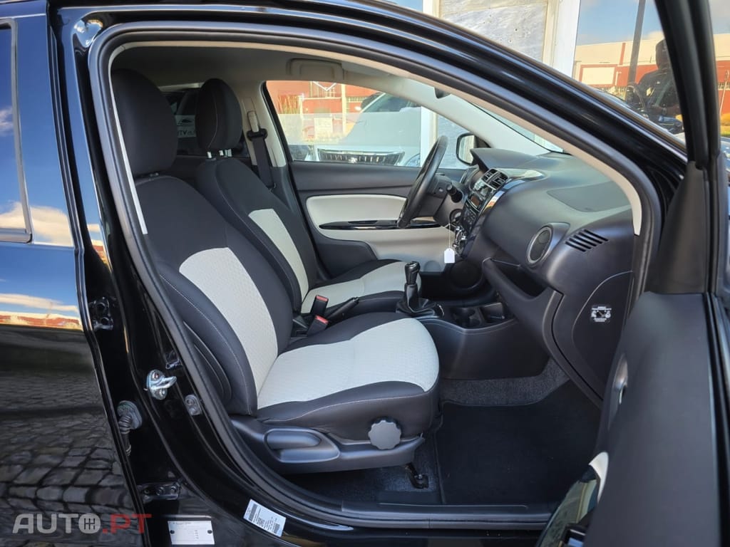Mitsubishi Space Star 1.2 Clear Tec Color