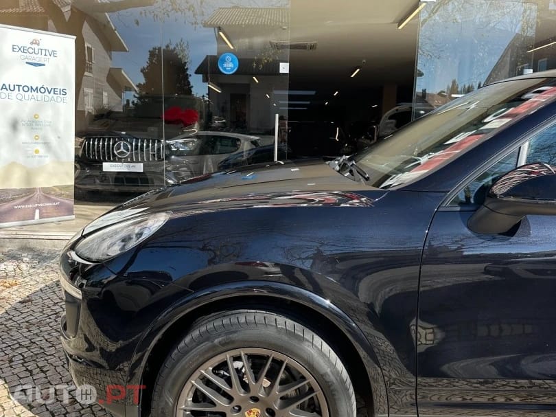 Porsche Cayenne Platinum Edition