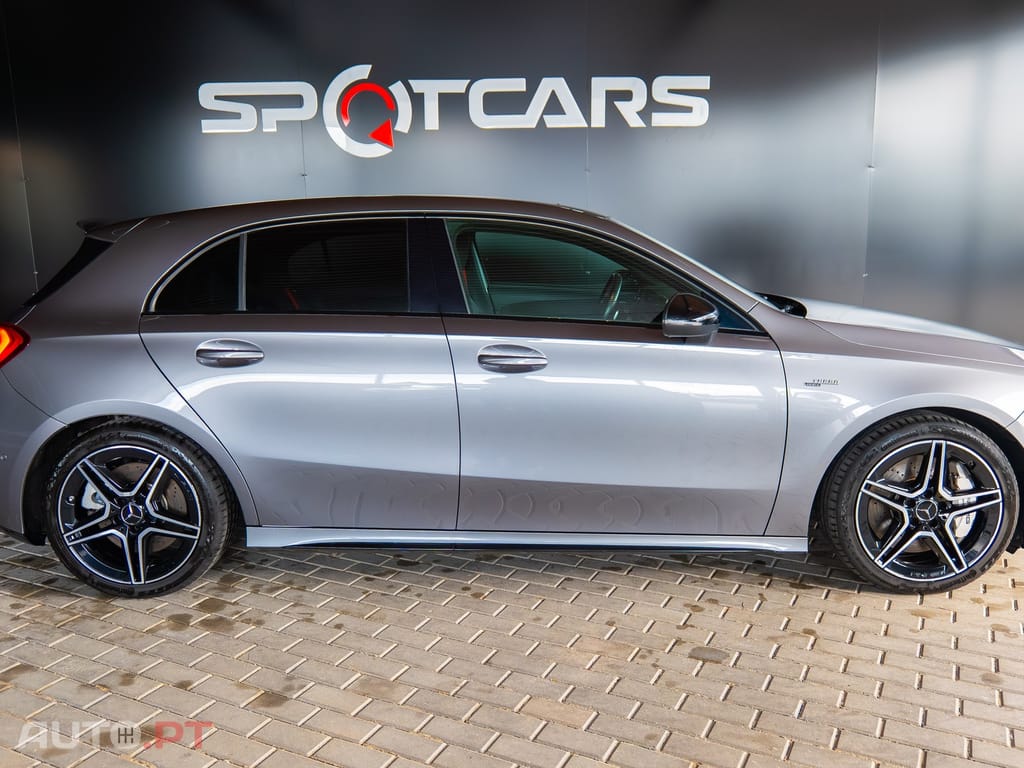 Mercedes-Benz A 35 AMG 4Matic Speedshift DCT 7G