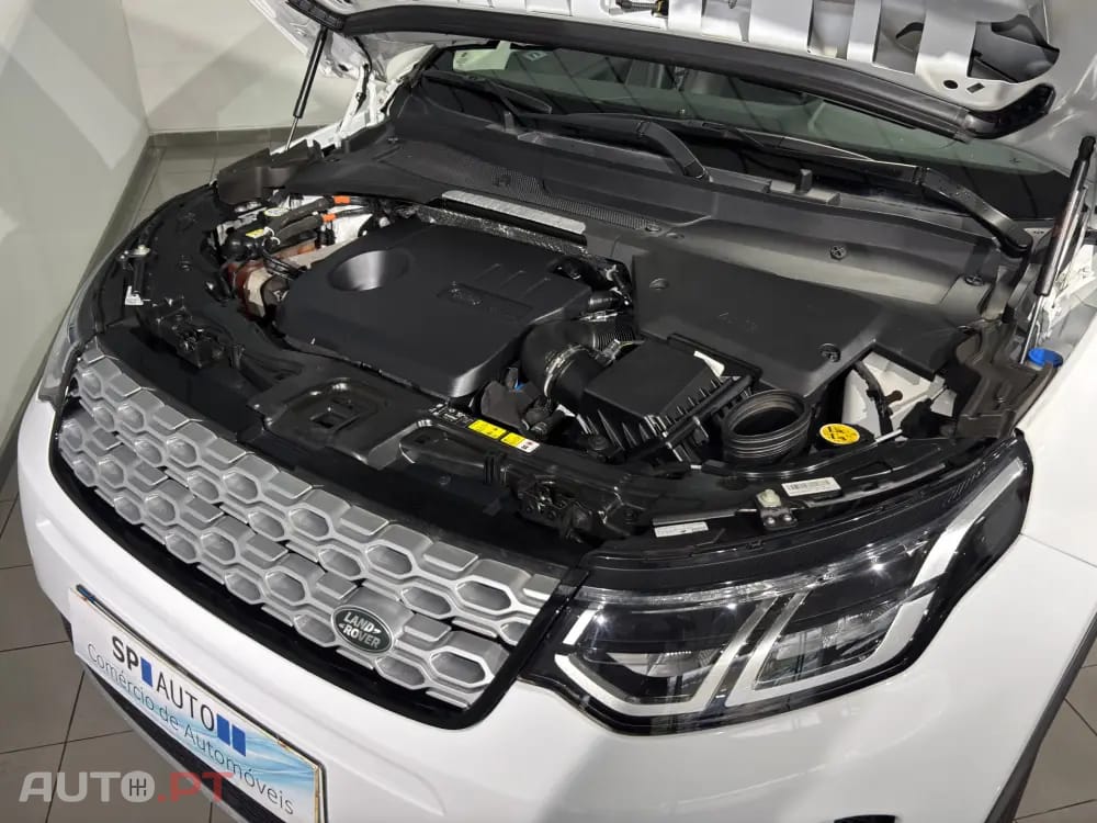 Land Rover Discovery Sport 1.5 I3 P300e AWD R-Dynamic SE