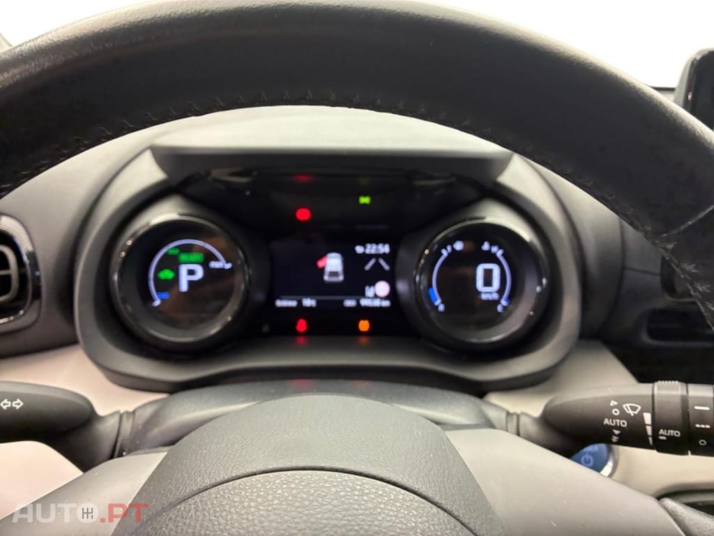 Toyota Yaris 1.5 Hybrid Iconic