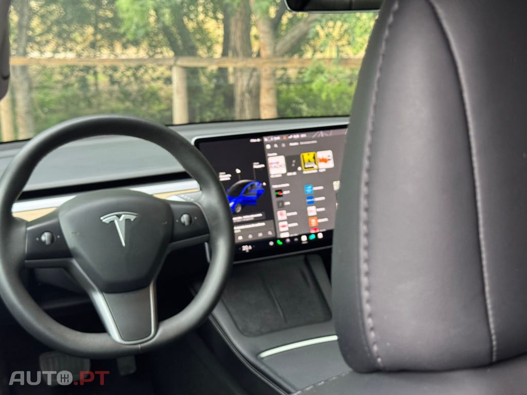 Tesla Model 3 Standard Range Plus RWD