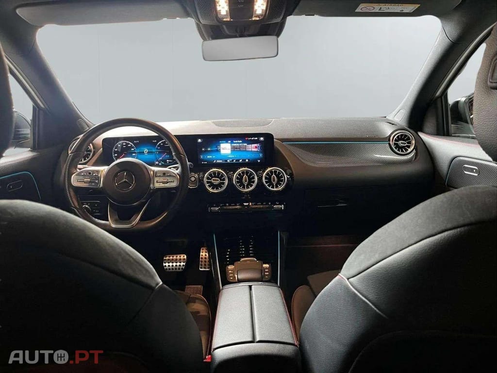 Mercedes-Benz GLA 250 e AMG LINE