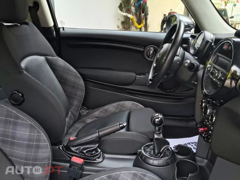 MINI Cooper Cooper One 1.6