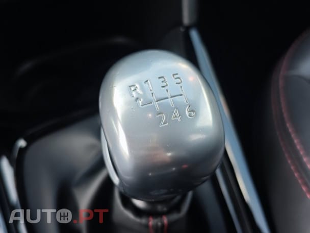 Peugeot 2008 1.6 BlueHDi GT Line