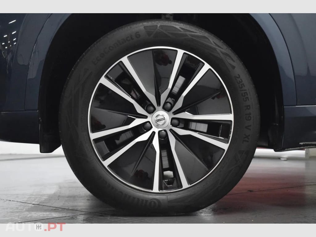 Volvo XC90 T8 455 PHEV AWD Core Auto