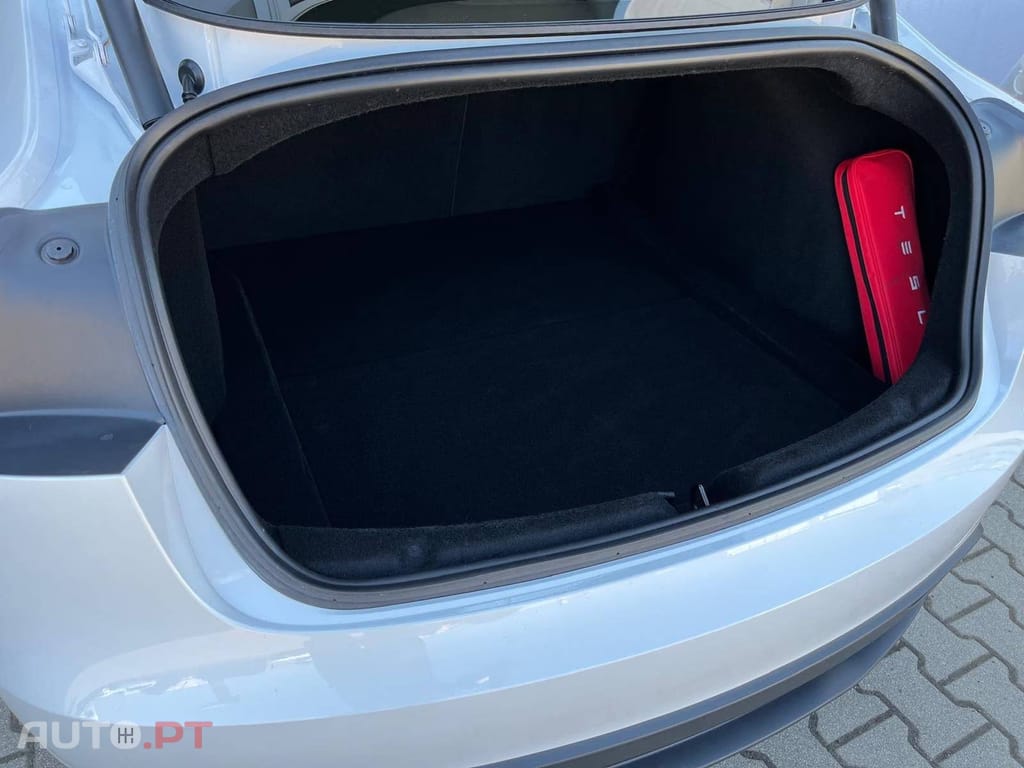 Tesla Model 3 Premium Long Range Dual AWD