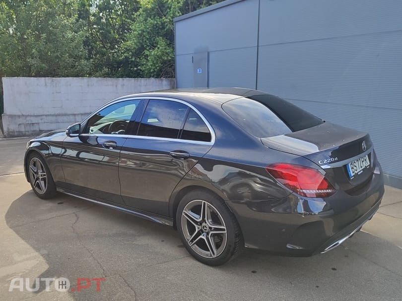 Mercedes-Benz C 220 AMG
