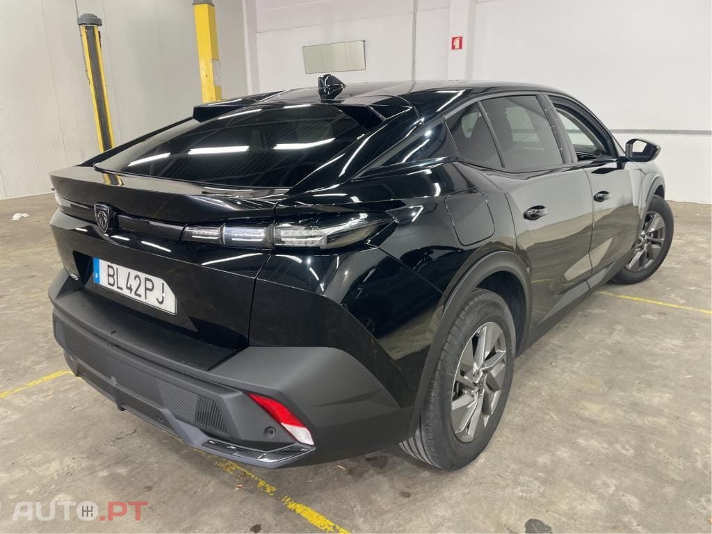 Peugeot 408 1.2 PureTech Allure EAT8