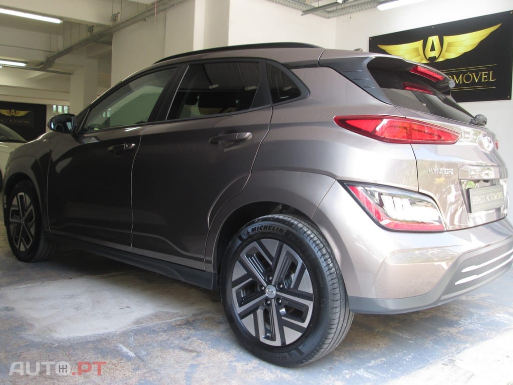 Hyundai Kauai EV 64 kWh Premium
