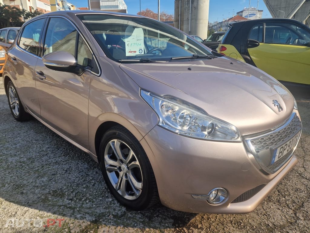 Peugeot 208 1.2 VTi Allure
