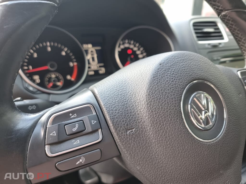 Volkswagen Golf 1.6 TDi Confortline