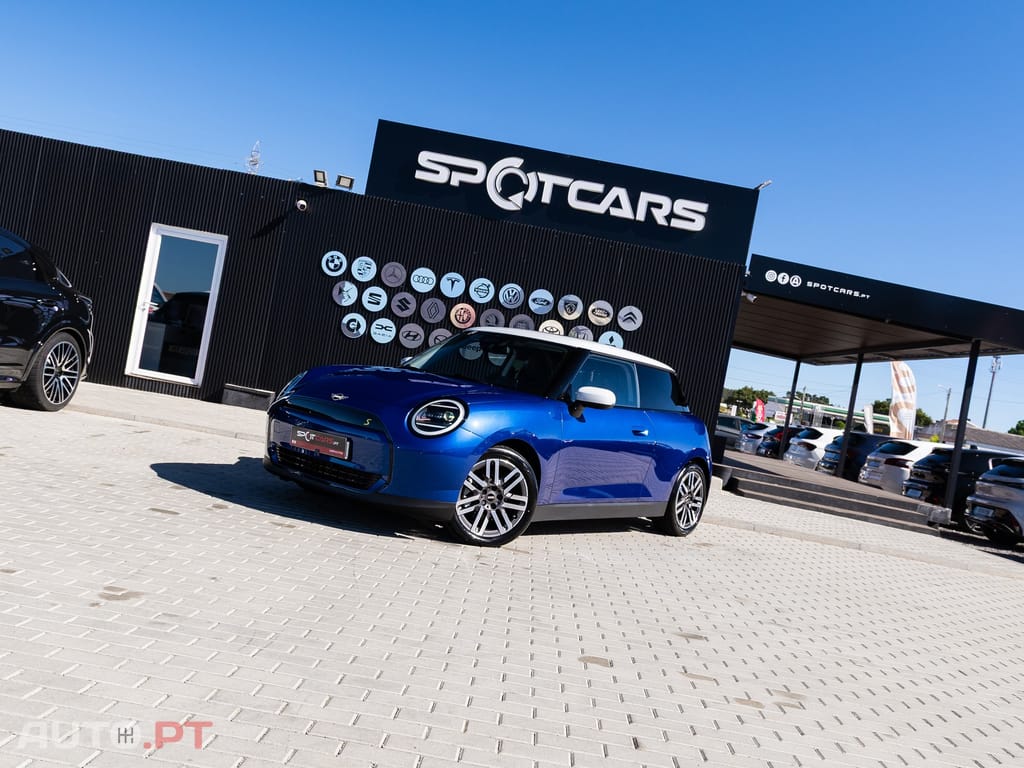 MINI Cooper SE Classic M