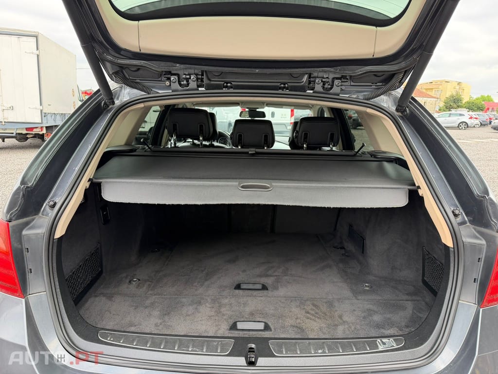 BMW 320 d Touring EfficientDynamics Line Modern Auto
