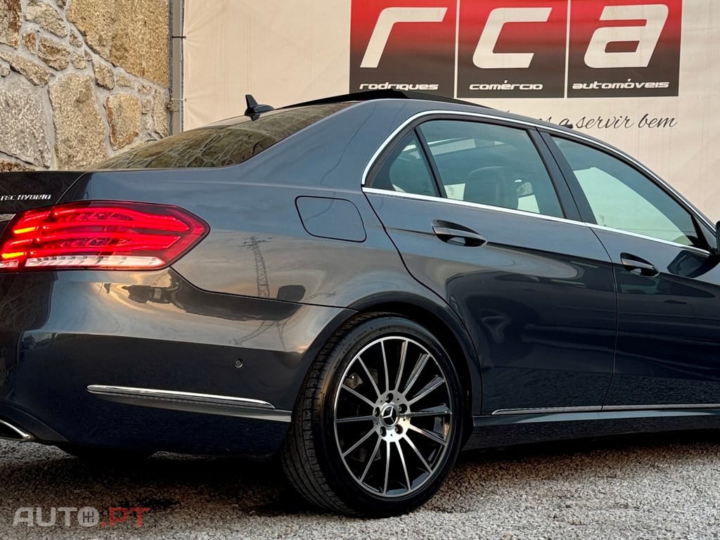 Mercedes-Benz E 300 BlueTEC Hybrid Avantgarde