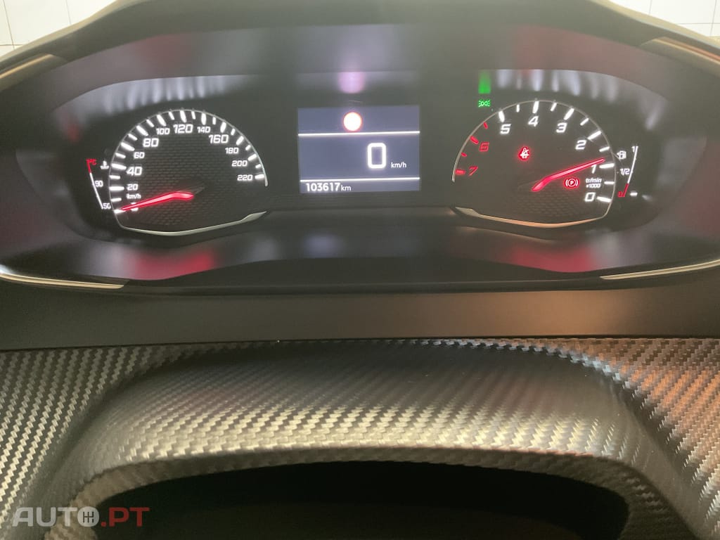 Peugeot 2008 1.2 PureTech Active Pack