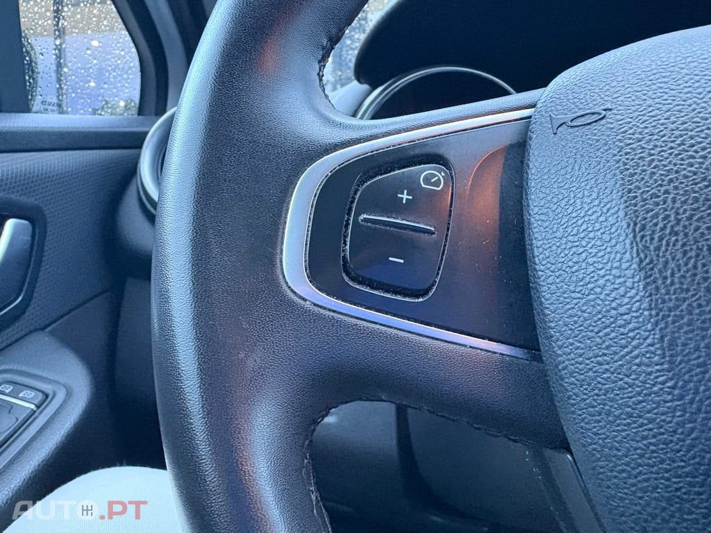 Renault Clio Sport Tourer 0.9 TCE Limited