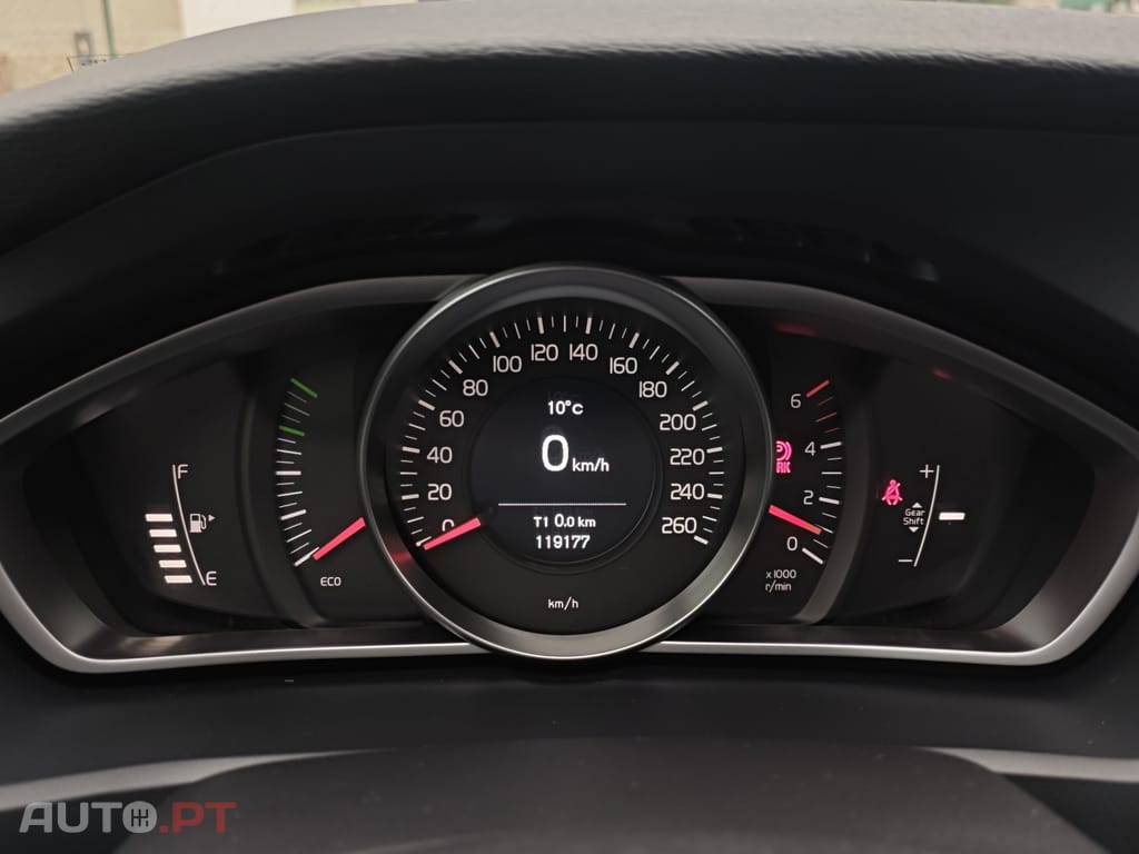 Volvo V40 1.6 D2 Kinetic