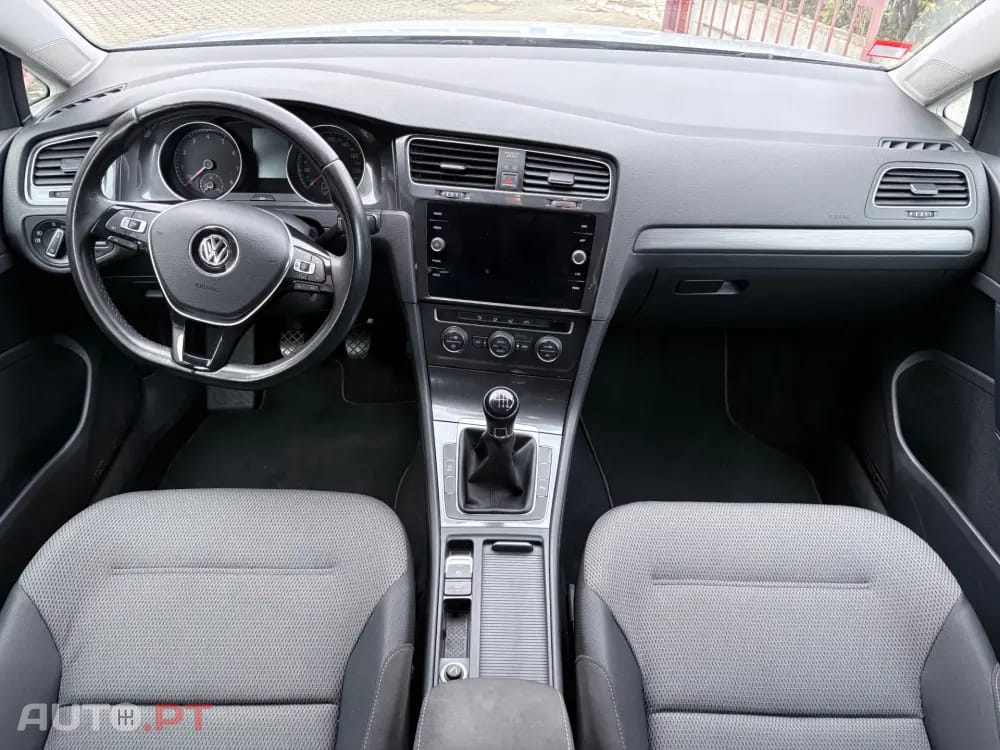 Volkswagen Golf 1.0 TSI Confortline