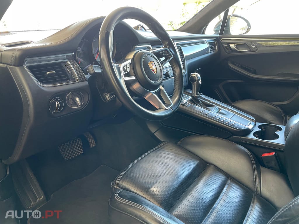 Porsche Macan S