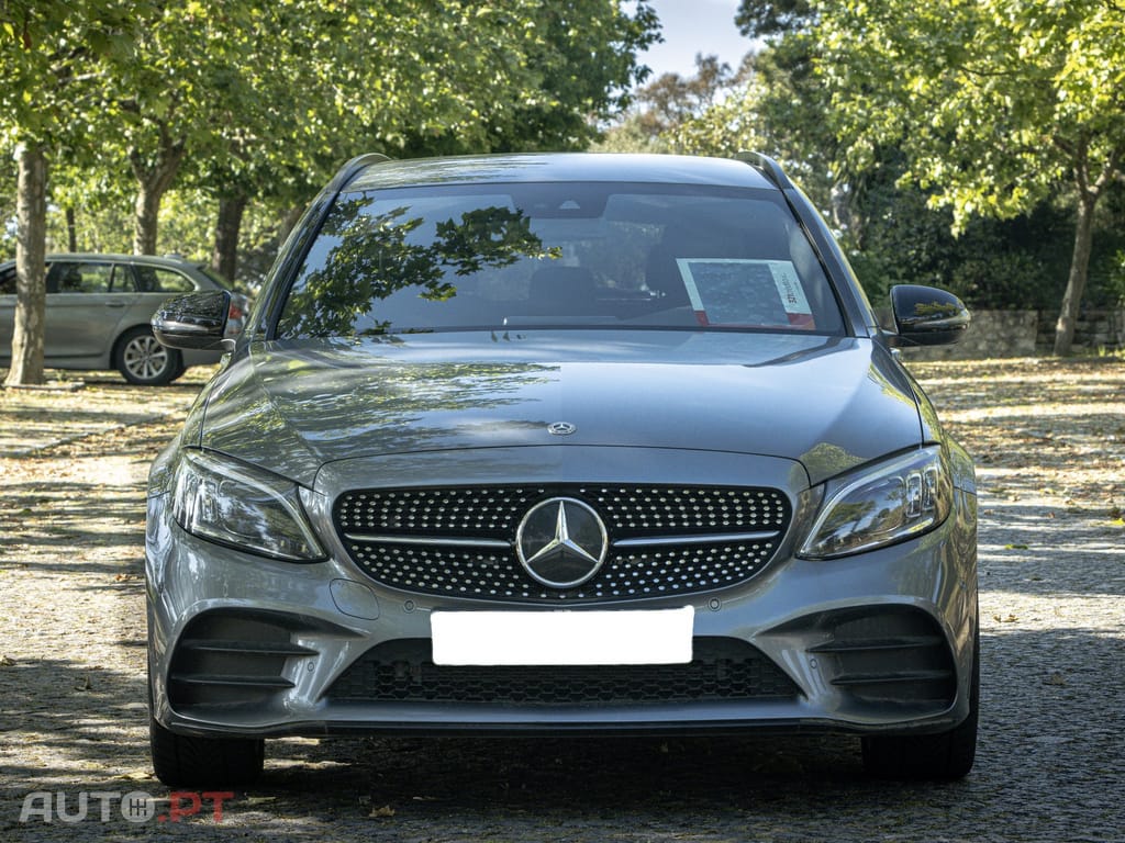 Mercedes-Benz C 300 e AMG Line