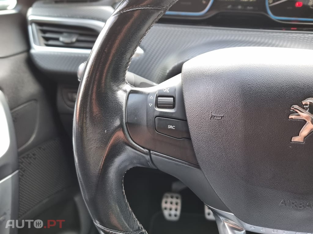 Peugeot 208 1.2 PureTech GT Line