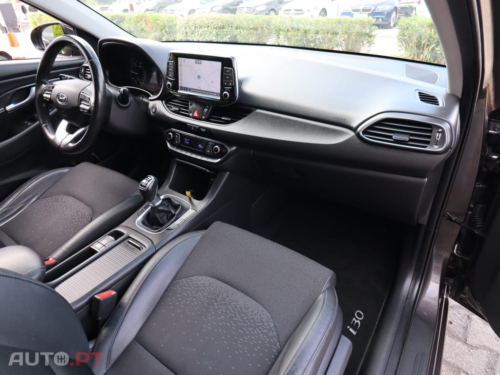 Hyundai i30 1.6 CRDi Blue Comfort+Navi