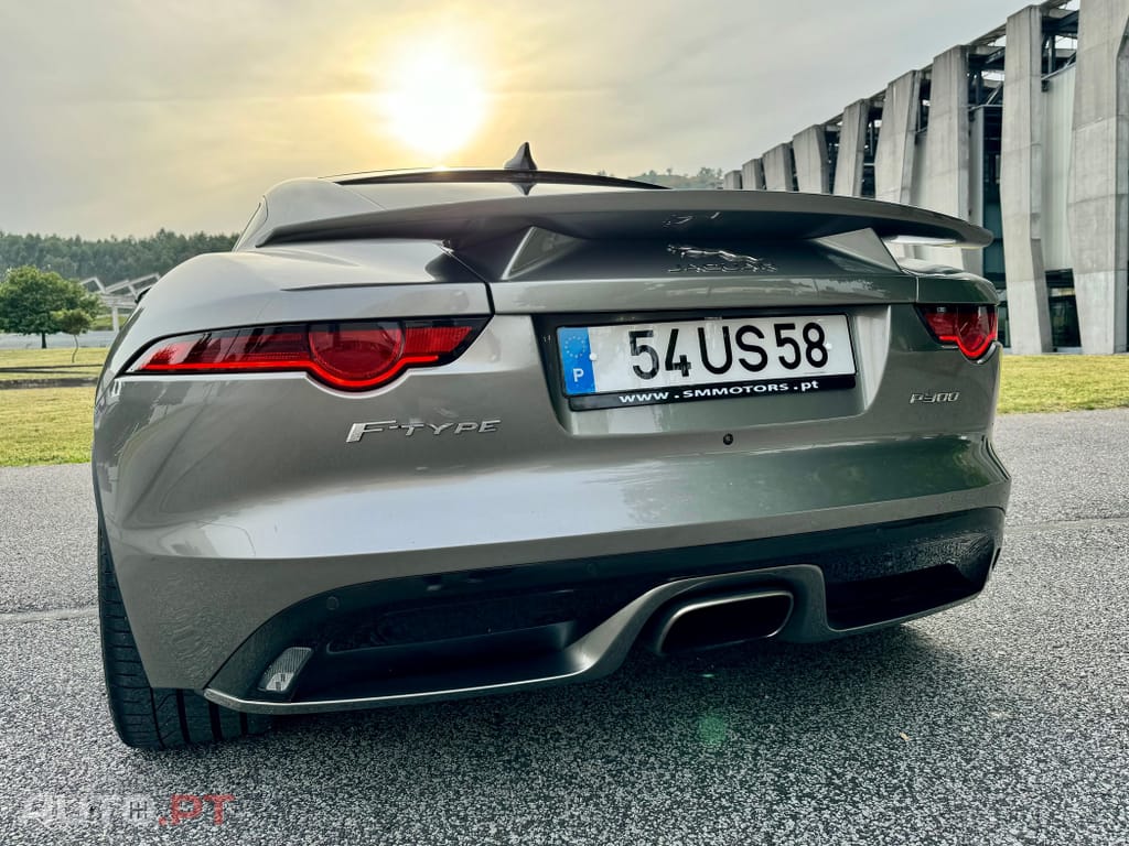 Jaguar F-Type 2.0 i4 R-Dynamic